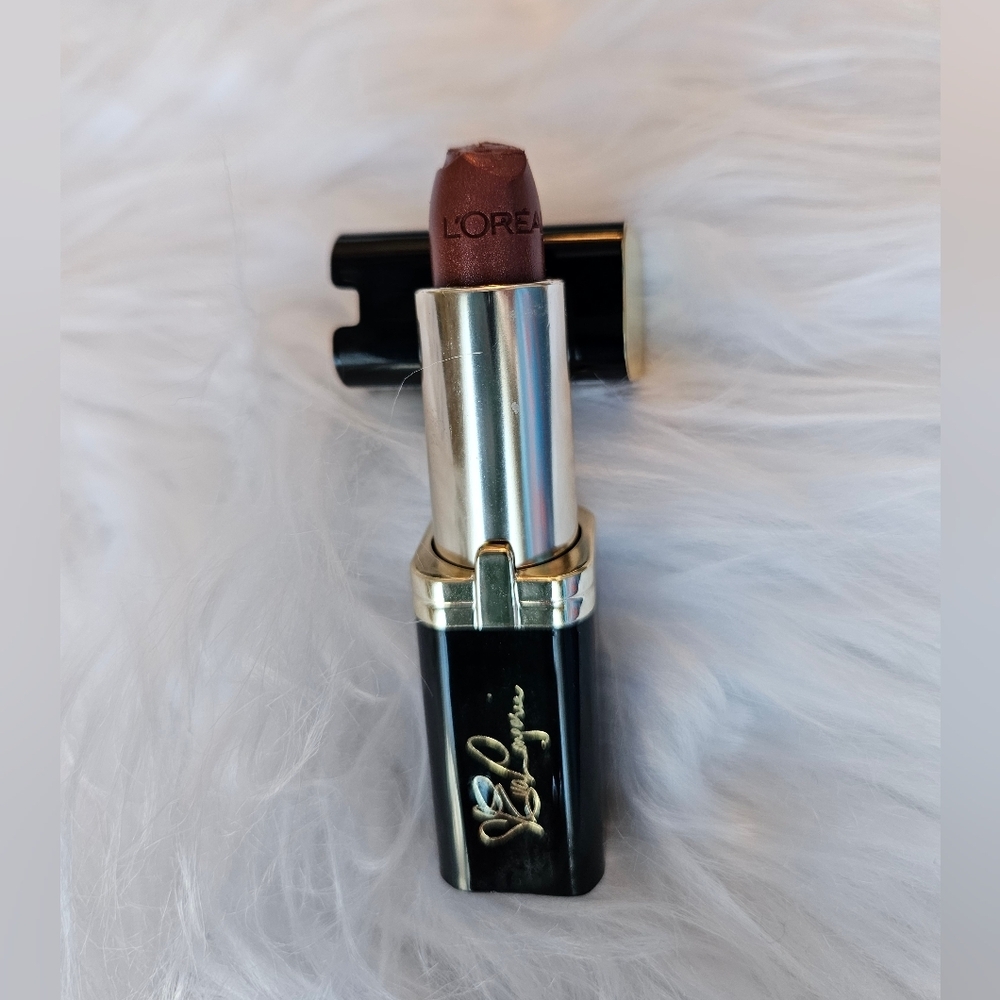 L'OREAL Colour Riche Star Secrets Lipcolour, 836 Eva's Caramel